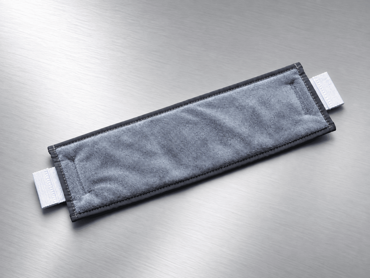 High-performance grey microfiber cleanroom mop head, front cleaning-face view