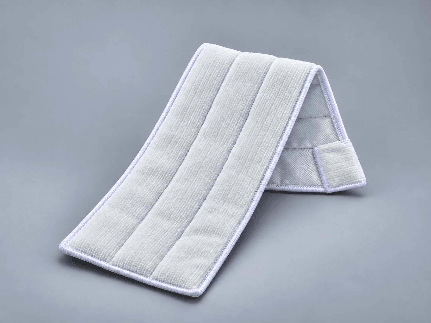 Polyester knit cleanroom mop, folded pocket and backing view